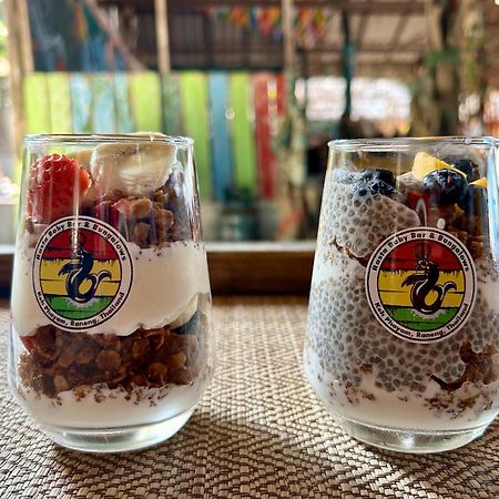 Rasta Baby Bar & Bungalows - Suitable For Young Travelers Koh Phayam Exteriér fotografie